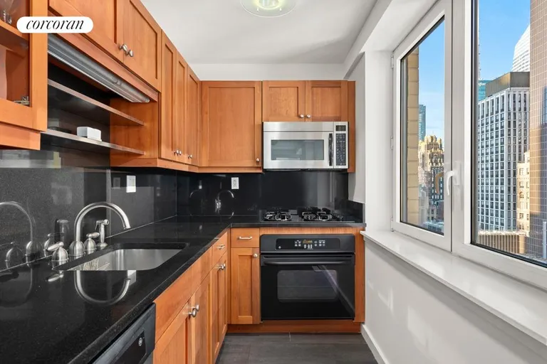 New York City Real Estate | View 425 Fifth Avenue, 28A | Kitchen | View 6