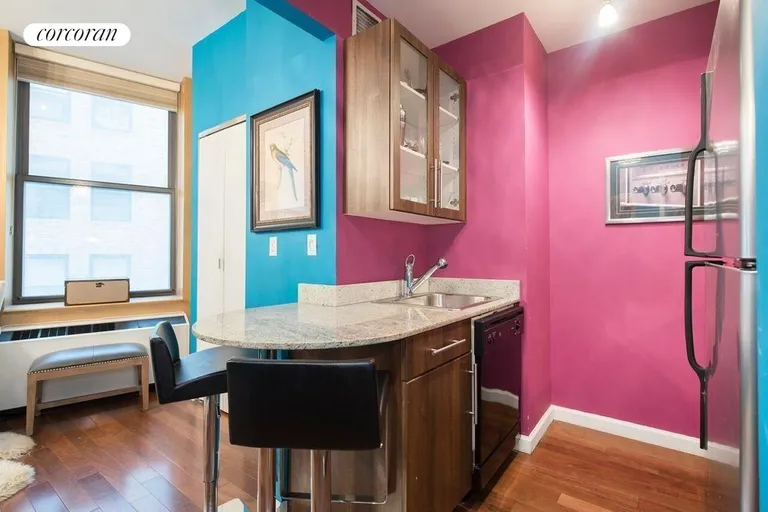 New York City Real Estate | View 1 Wall Street Court, 906 | room 3 | View 4