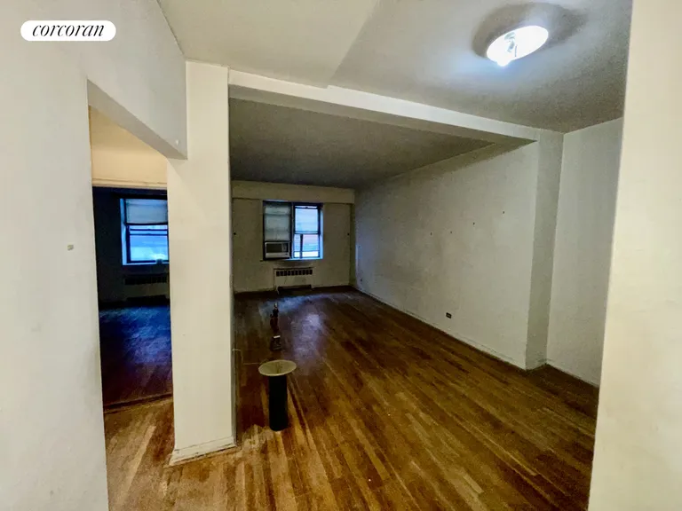 New York City Real Estate | View 740 East 232nd Street, TD | room 3 | View 4
