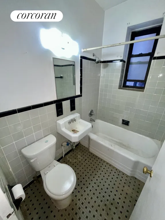 New York City Real Estate | View 740 East 232nd Street, TD | room 8 | View 9