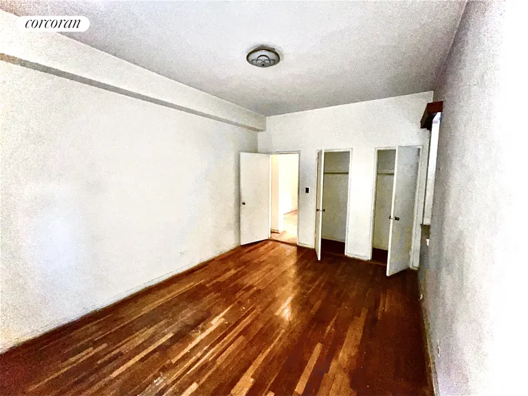 New York City Real Estate | View 740 East 232nd Street, TD | room 2 | View 3