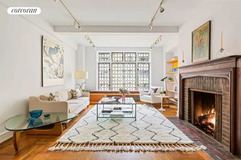 New York City Real Estate | View 40 West 67th Street, 8B | 2 Beds, 2 Baths | View 1