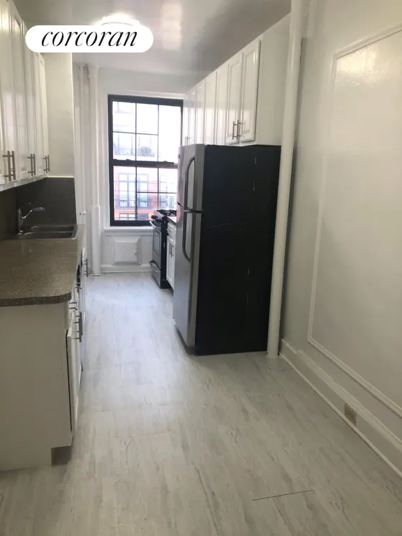 New York City Real Estate | View 175 West 76th Street, 10B | Kitchen | View 4