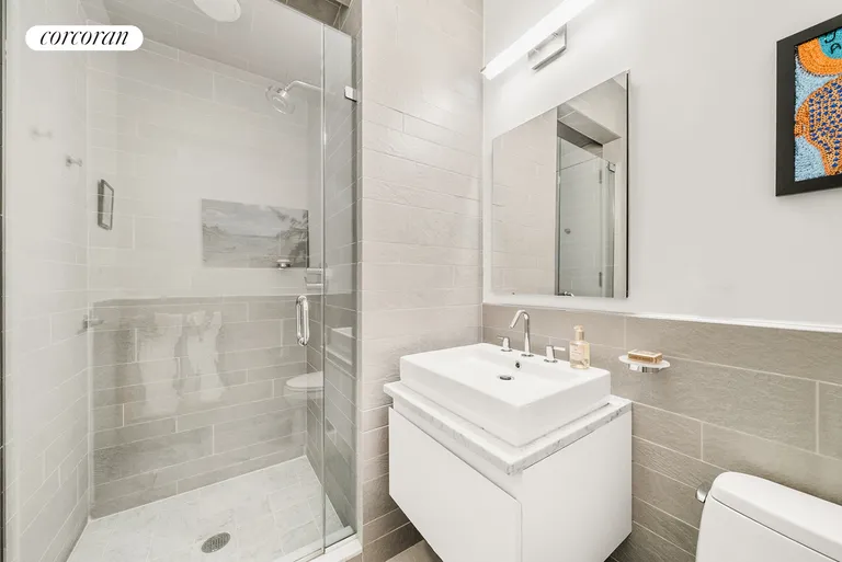New York City Real Estate | View 303 East 77th Street, PHC | Full Bathroom | View 12