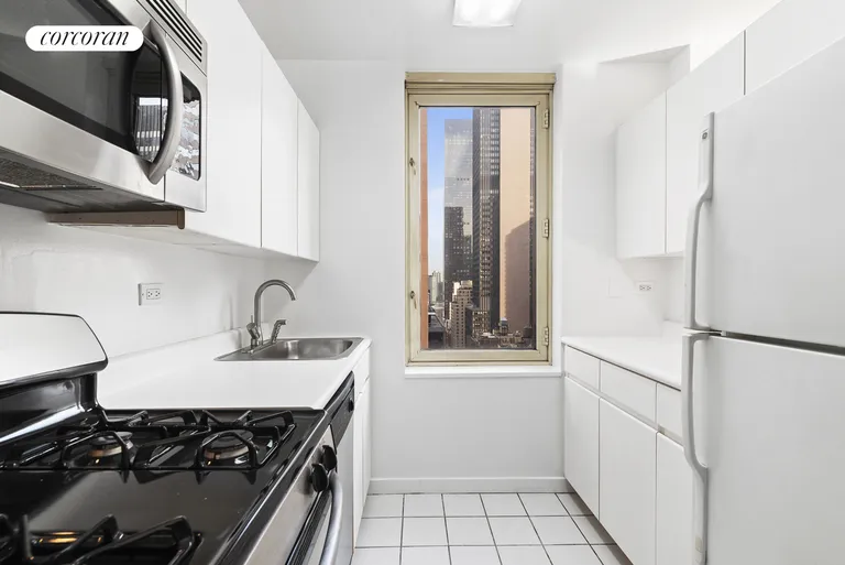 New York City Real Estate | View 145 East 48th Street, 20F | room 2 | View 3