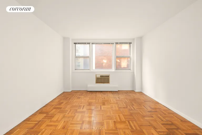 New York City Real Estate | View 215 East 80th Street, 4F | room 4 | View 5