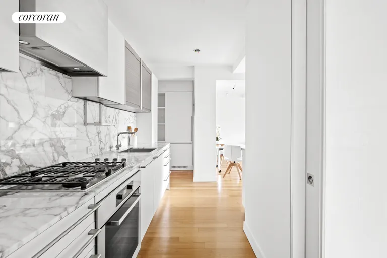 New York City Real Estate | View 40 West 77th Street, 6D | Kitchen | View 8