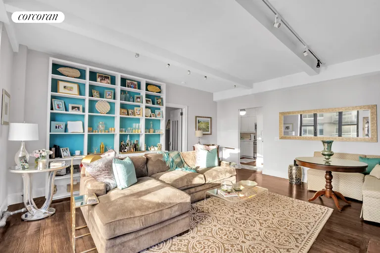 New York City Real Estate | View 257 West 86th Street, 9C | LR Built-in | View 3
