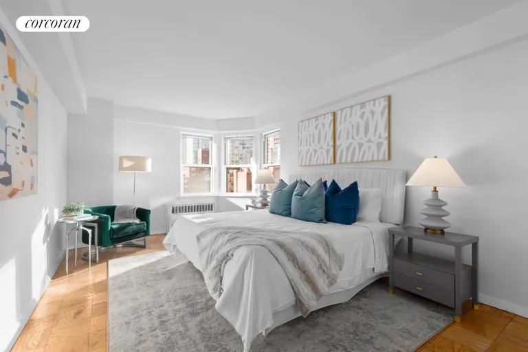 New York City Real Estate | View 333 East 55th Street, 10G | KING-SIZE BEDROOM | View 4