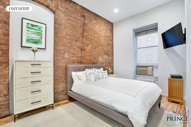 New York City Real Estate | View 23 East 10th Street, 305 | room 3 | View 4