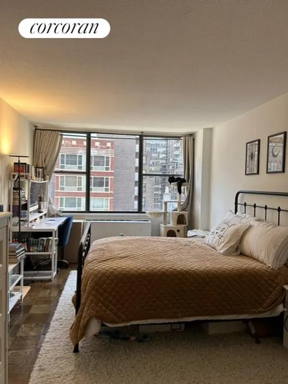 New York City Real Estate | View 301 East 45th Street, 9E | room 12 | View 13