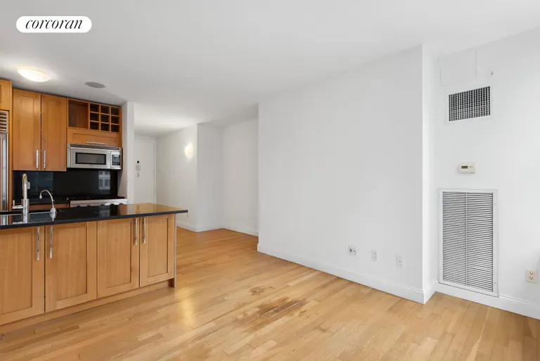 New York City Real Estate | View 88 Greenwich Street, 2306 | Living Room /Dinning Area | View 4