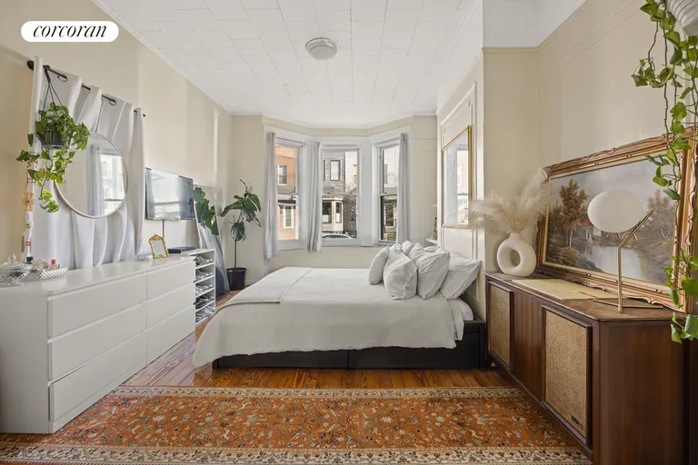 New York City Real Estate | View 723 Humboldt Street | room 4 | View 5