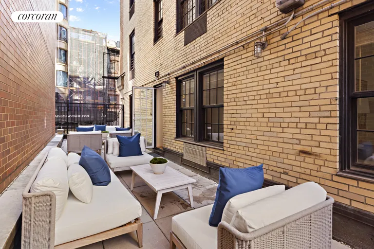 New York City Real Estate | View 40 East 66th Street, 2C | room 9 | View 10