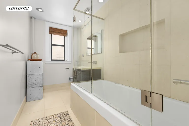 New York City Real Estate | View 804 West 180th Street, 21 | Full Bathroom | View 8