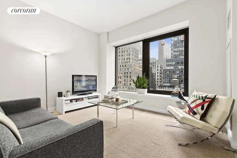 New York City Real Estate | View 75 Wall Street, 18N | 1 Bed, 1 Bath | View 1
