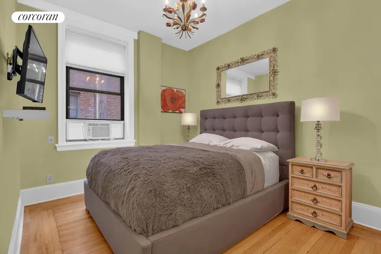 New York City Real Estate | View 528 West 111th Street, 73 | Bedroom | View 4