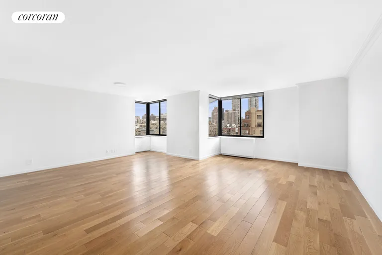 New York City Real Estate | View 800 Fifth Avenue, 22G | room 1 | View 2