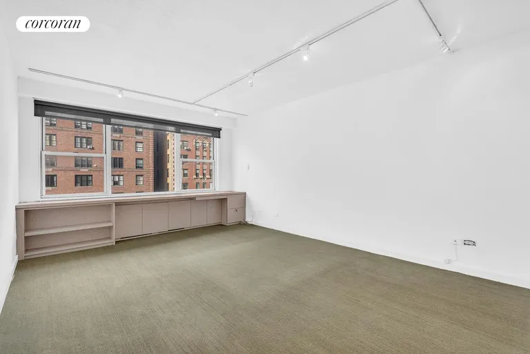 New York City Real Estate | View 1065 Park Avenue, 9A | room 10 | View 11