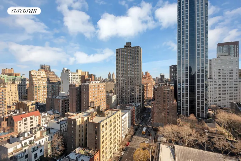 New York City Real Estate | View 200 West End Avenue, 21A | room 1 | View 2