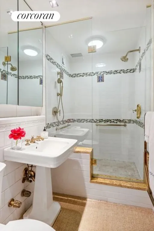 New York City Real Estate | View 1082 Park Avenue, 3 | Primary Bathroom | View 9