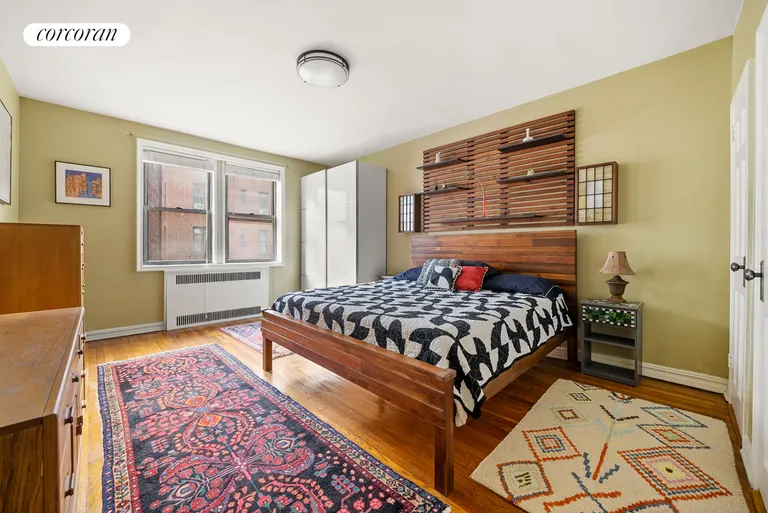 New York City Real Estate | View 221 East 18th Street, 3B | room 3 | View 4