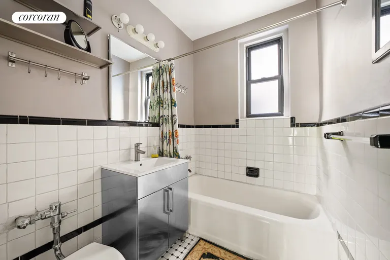 New York City Real Estate | View 221 East 18th Street, 3B | room 5 | View 6