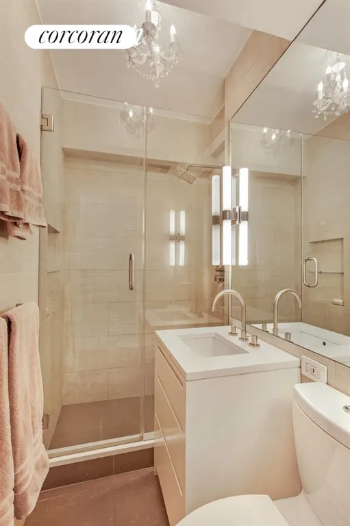 New York City Real Estate | View 140 East 56th Street, PHA | Primary Bathroom | View 5