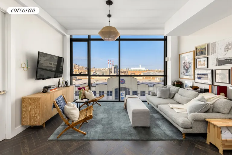 New York City Real Estate | View 11-12 44th Drive, 6A | room 2 | View 3