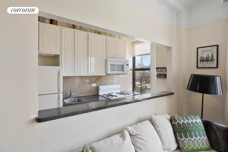 New York City Real Estate | View 140 West 79th Street, 9E | room 2 | View 3