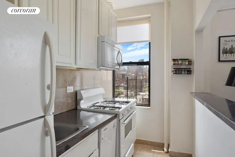 New York City Real Estate | View 140 West 79th Street, 9E | room 3 | View 4