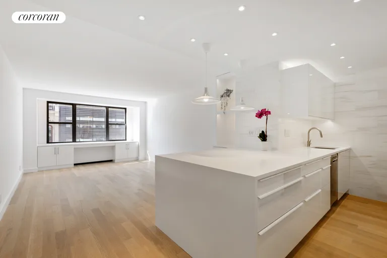 New York City Real Estate | View 7 East 14th Street, 711 | room 1 | View 2