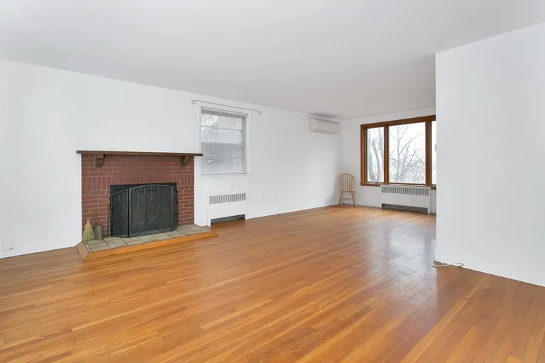 New York City Real Estate | View 2730 Edgehill Avenue | room 5 | View 6