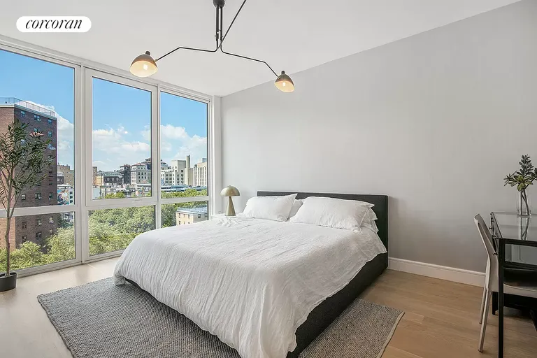 New York City Real Estate | View 1399 Park Avenue, 9C | 2 Beds, 2 Baths | View 1