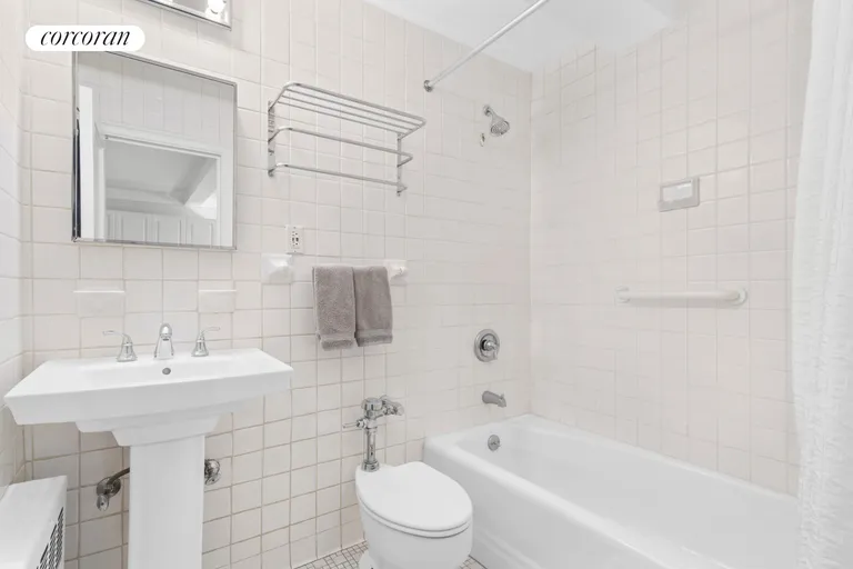 New York City Real Estate | View 2 Horatio Street, 4D | room 5 | View 6