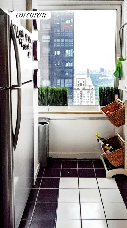 New York City Real Estate | View 150 West 56th Street, 4502 | Kitchen | View 11