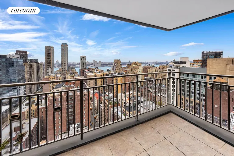 New York City Real Estate | View 201 West 70th Street, 28B | room 5 | View 6