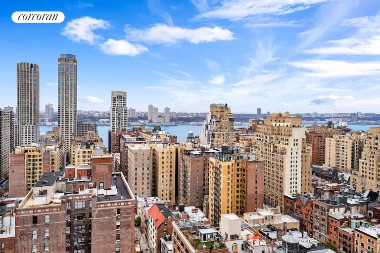 New York City Real Estate | View 201 West 70th Street, 28B | room 11 | View 12