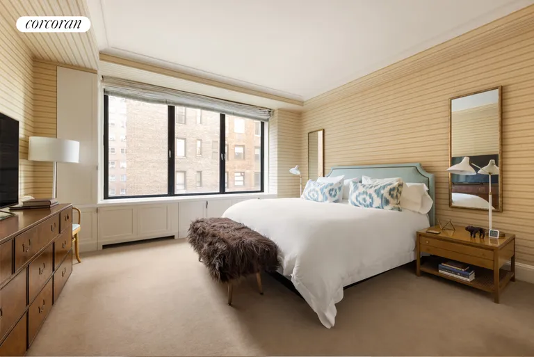 New York City Real Estate | View 10 Gracie Square, 8D | room 10 | View 11
