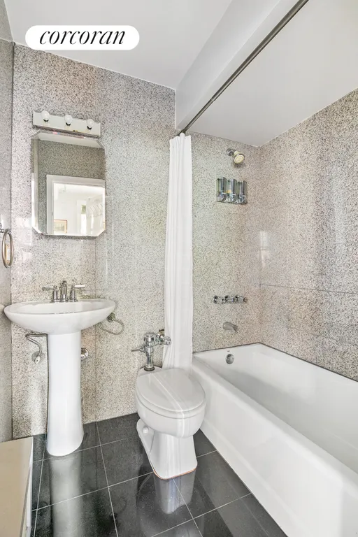 New York City Real Estate | View 396 Bleecker Street, 1F | Full Bathroom | View 5