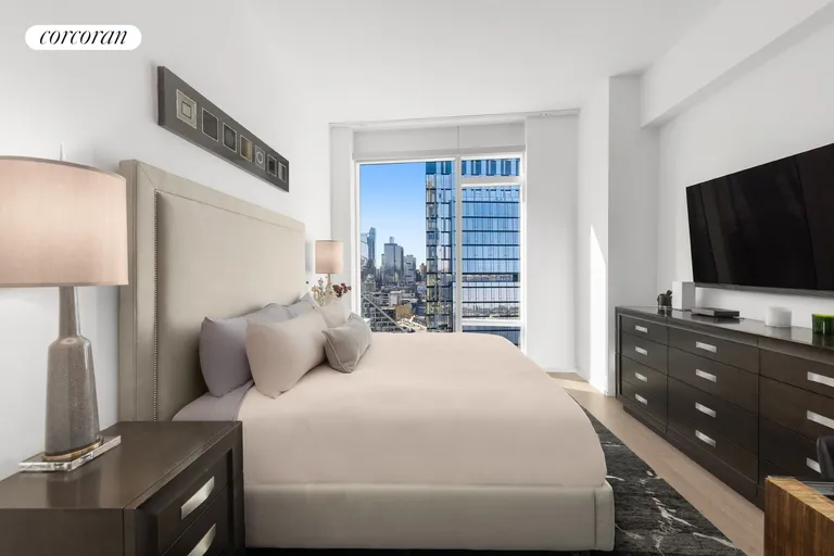 New York City Real Estate | View 30 Riverside Boulevard, 30J | room 3 | View 4