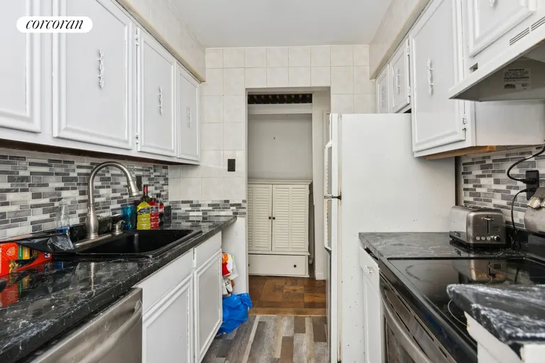 New York City Real Estate | View 147 Cortelyou Avenue, 24 | room 2 | View 3