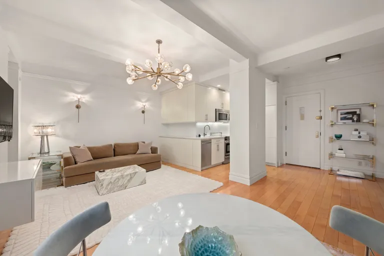 New York City Real Estate | View 23 West 73rd Street, 715 | Living Room | View 3