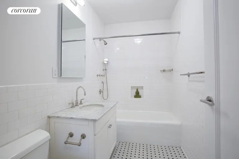 New York City Real Estate | View 126 West 22nd Street, 10S | room 15 | View 16