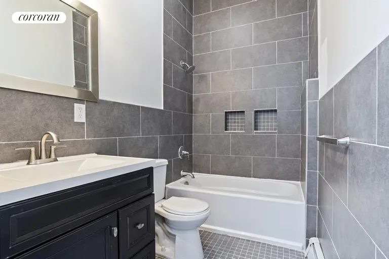 New York City Real Estate | View 698 Lexington Avenue | Full Bathroom | View 8