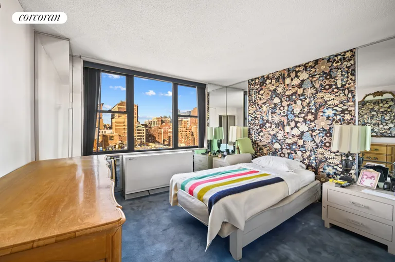 New York City Real Estate | View 201 East 17th Street, 17F | room 4 | View 5