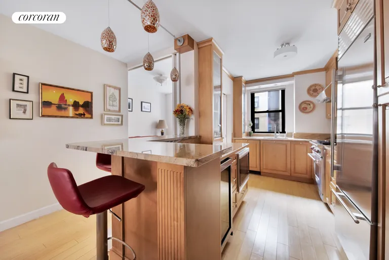 New York City Real Estate | View 315 East 72Nd Street, 12E | room 3 | View 4