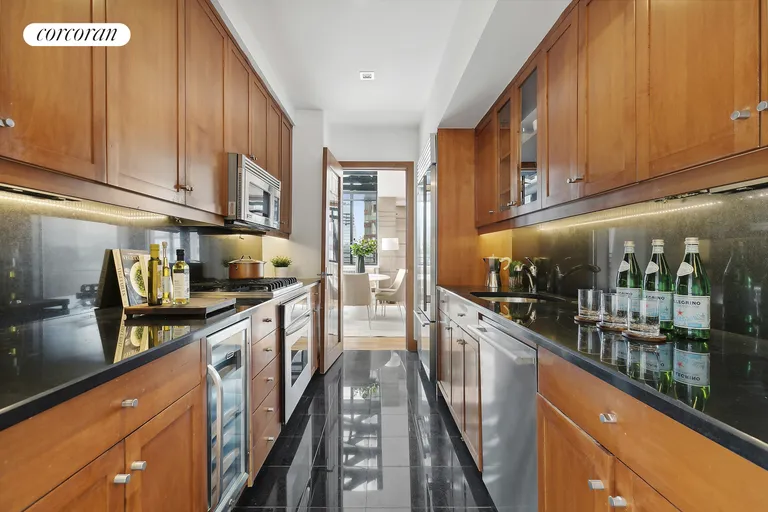 New York City Real Estate | View 45 West 67th Street, PH33B | Kitchen | View 4