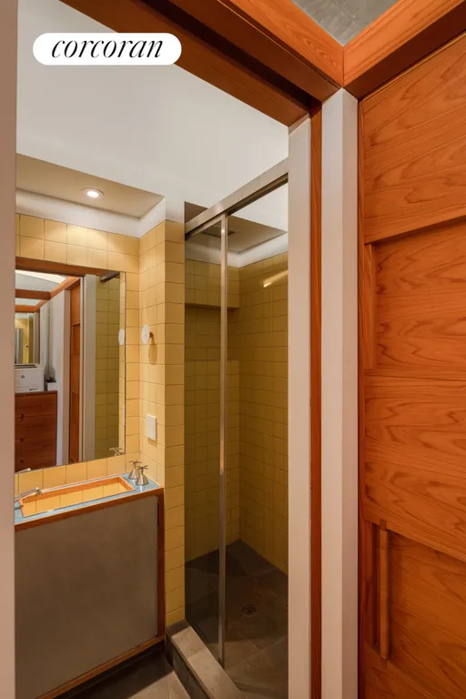 New York City Real Estate | View 495 West Street, 5 | Full Bathroom | View 12