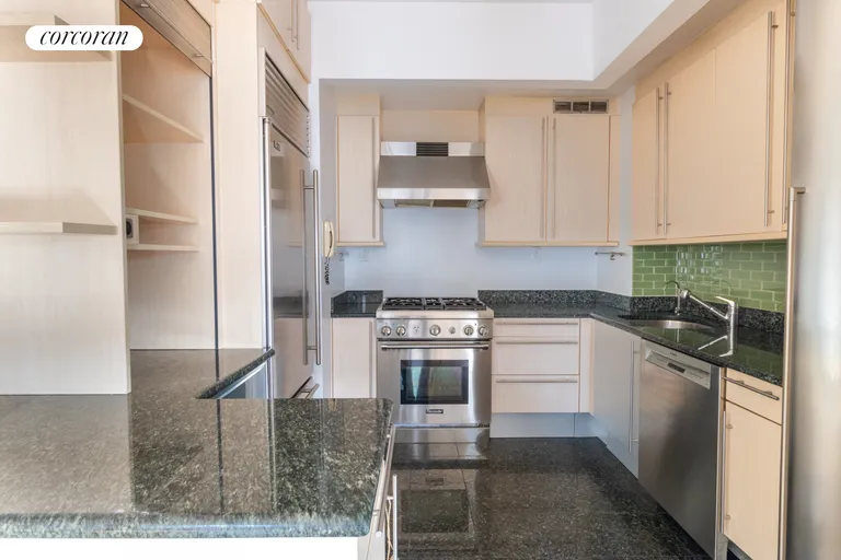 New York City Real Estate | View 101 West 81st Street, 609 | Kitchen | View 4